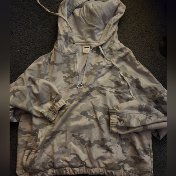 White camo sweat outfit - Picture 3 of 7